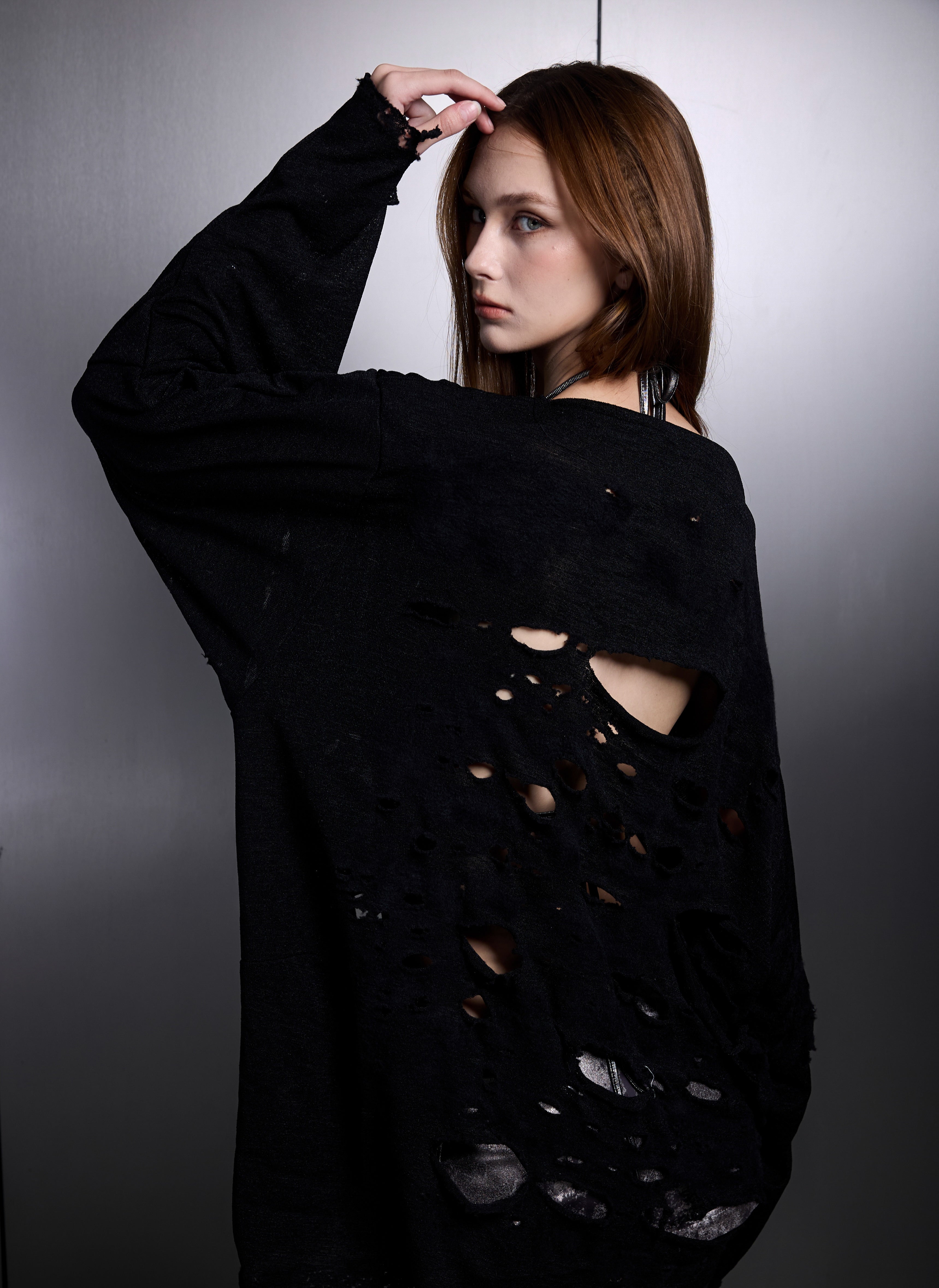 DISTROYED LONGSLEVES TOP