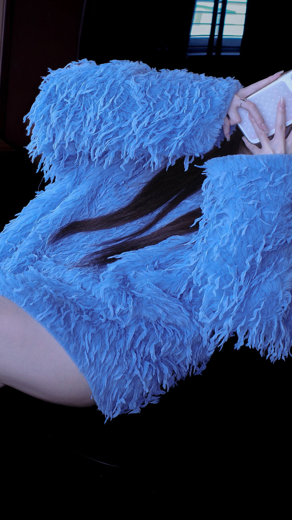 BLUE FEATHER FUR SWEATER